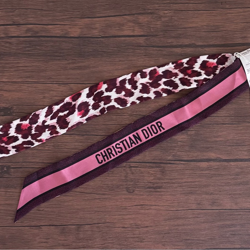 NEW DIOR Limited Edition Leopard Print Twilly - Picture 2 of 4